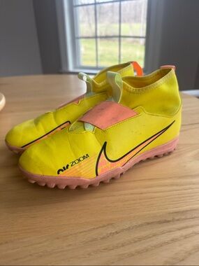 Nike Mercurial 5Y Yellow & Pink Air Zoom Turf Trainers soccer shoes